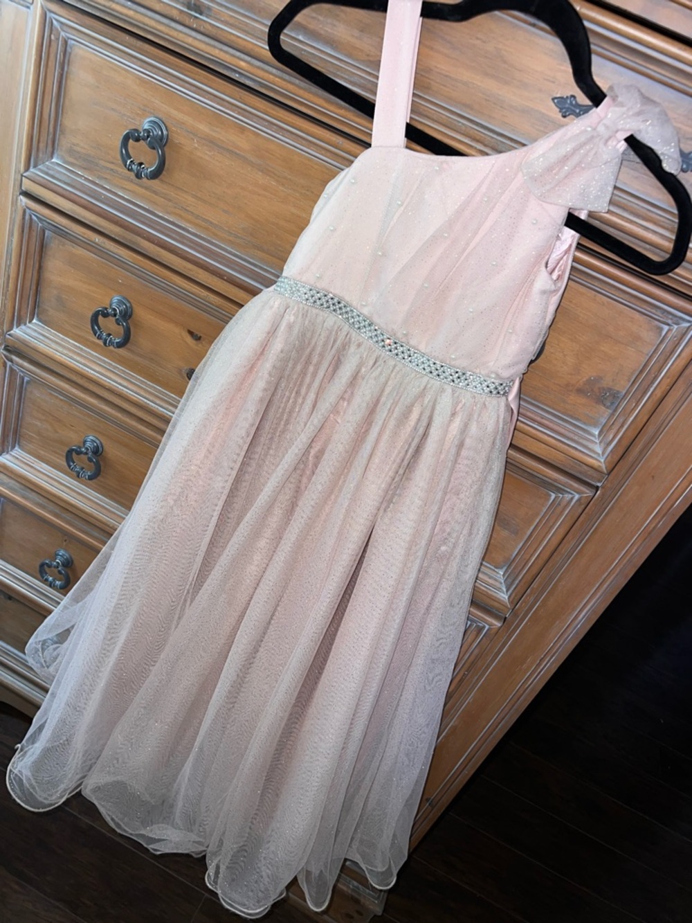 Girls' Elegant Pale Pink Tulle Party Dress with Beaded Waist